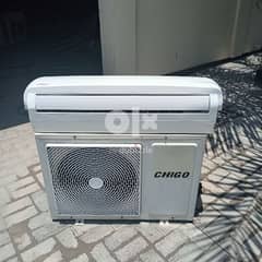 2 ton Ac for sale good condition six months warranty