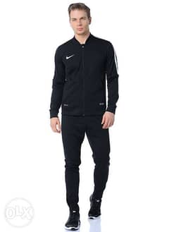 Tracksuit Nike,size S 0