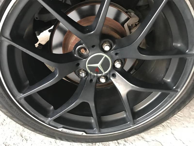 AMG 18inch alloy wheel for sale with tire. 1