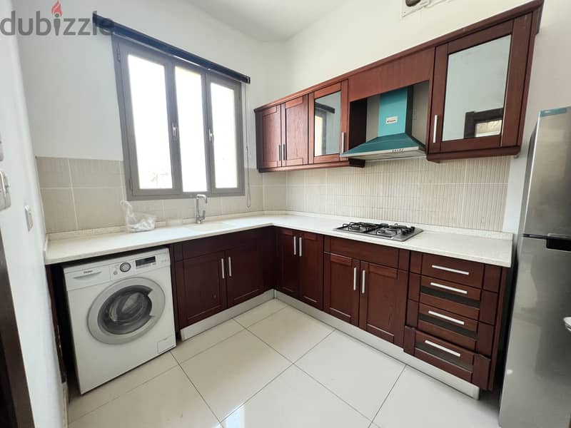 Furnished 3 Bed/3Bath Apartment Close to Causeway 1