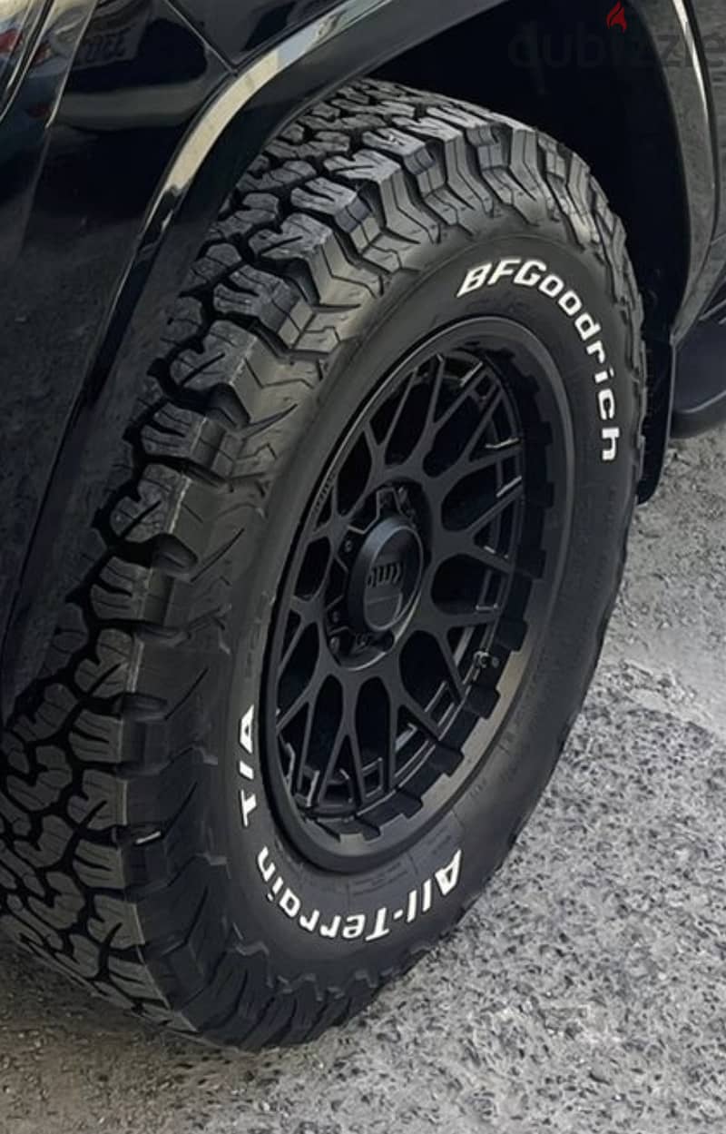 KMC 17 inch wheels + BF goodrich all terrain - Car Accessories - 104963683