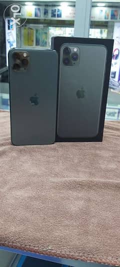 iPhone 11 Pro Max 256 GB internal memory like new condition 0