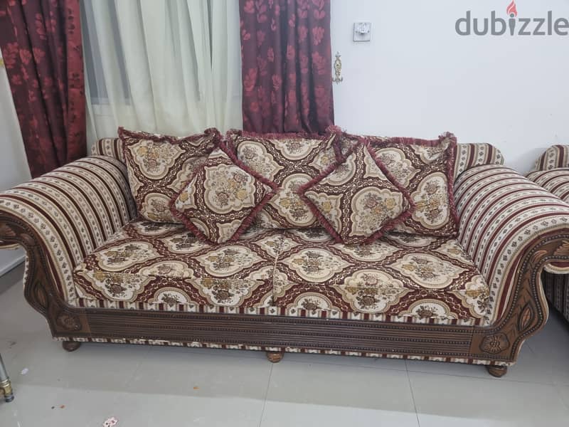 Five seater Sofa set. (Urgent sale) 4