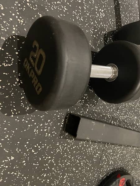 20 KG dumbell (two pairs) 0