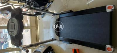 heavy duty treadmill new condition full option 3.2 hp motor 140kg max 0