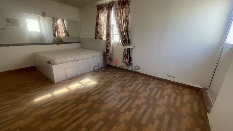 flat for rent in east riffa ( with EWA ) available end of may 13