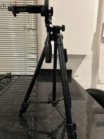 Phone tripod stand