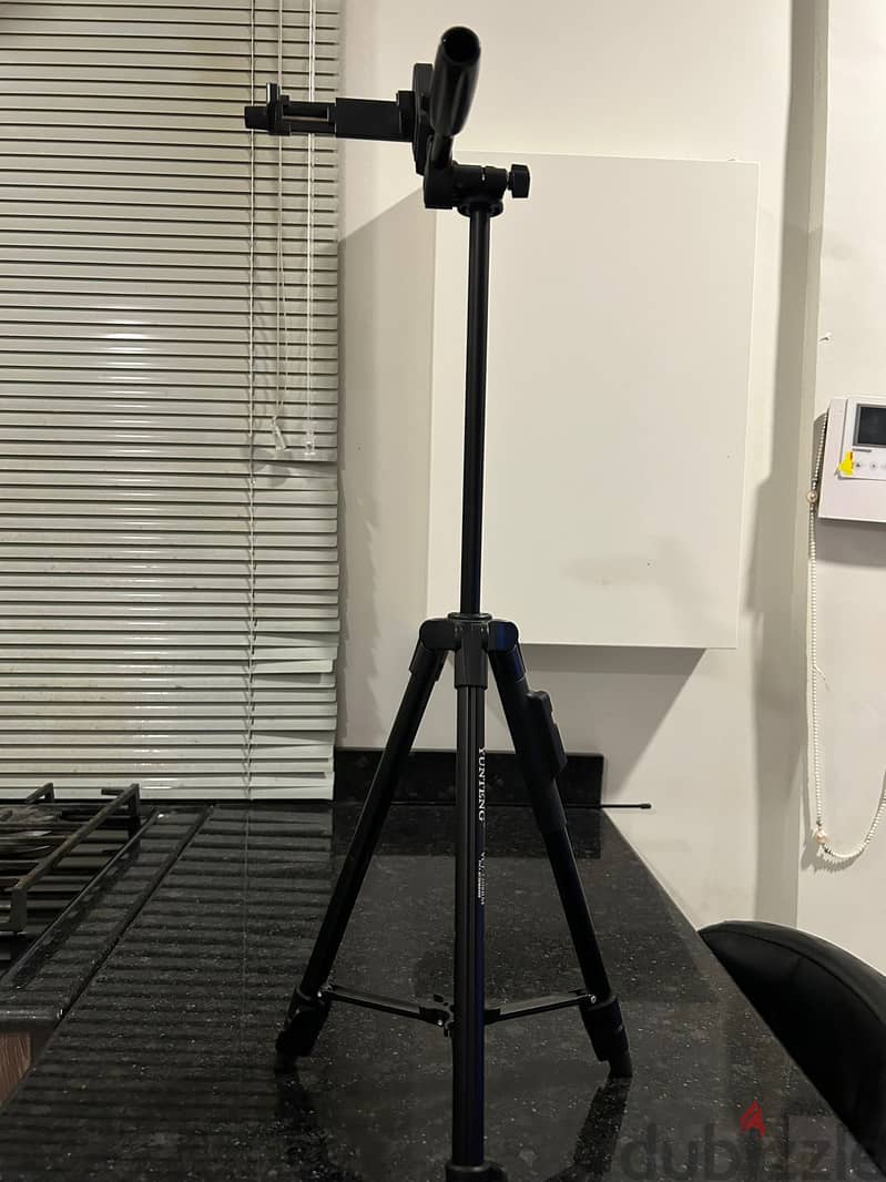 Phone tripod stand 1