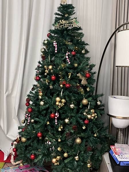 Christmas Tree with all accesories and decoration 1