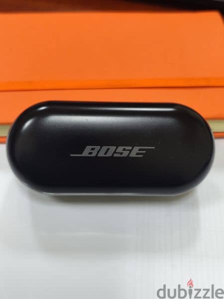 Bose sport earbud  charging case only 1
