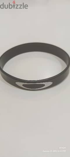 oakley rubber baler bracelet 0