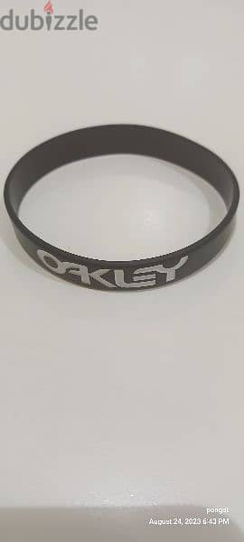 oakley rubber baler bracelet 1