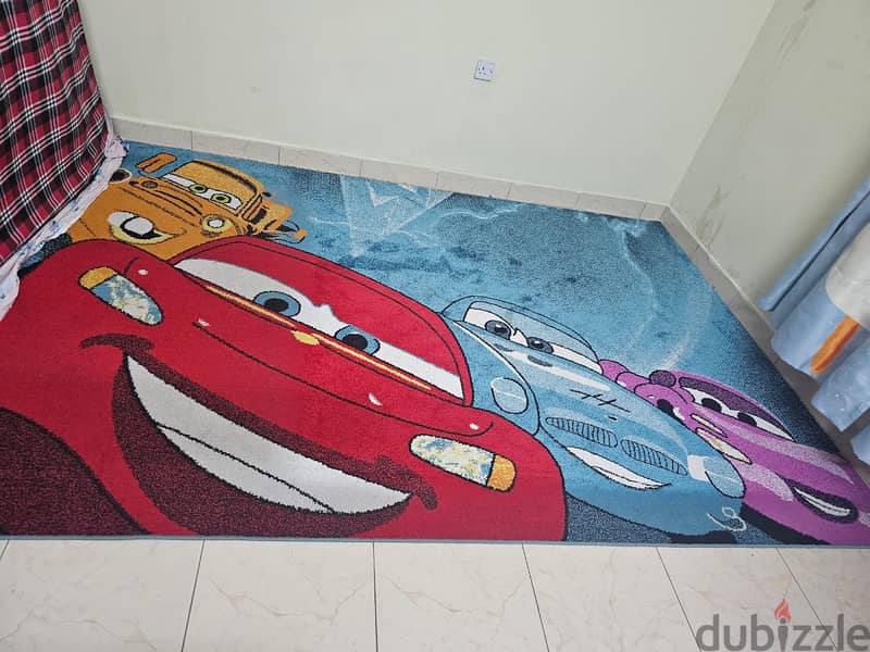 Carpet (3m×2m) in excellent condition 3