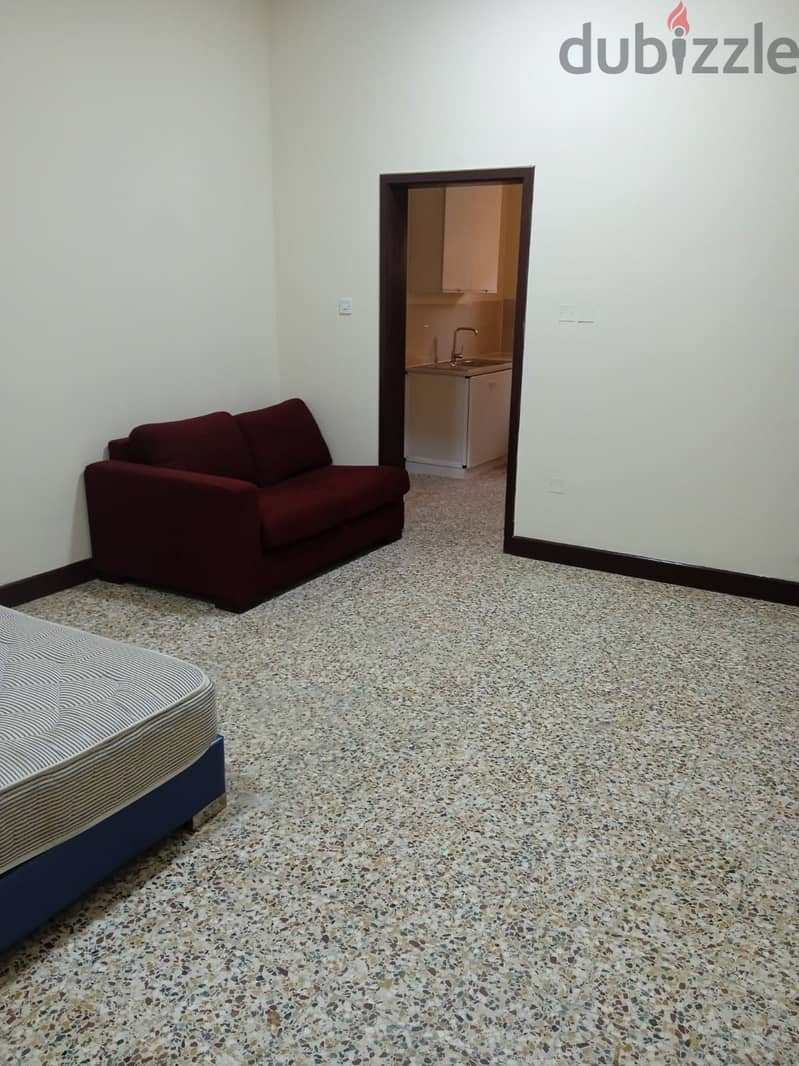 = = = JUFFAIR FURNISHED Studio flats with Bathroom = = = = 2