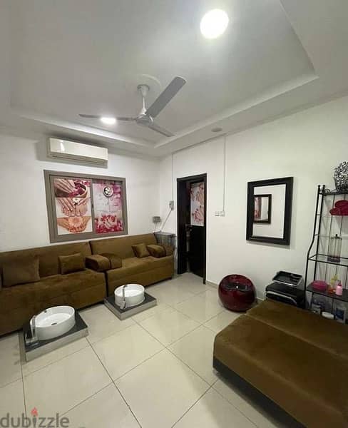 Fully Equipped Ladies Salon For RENT Or Sale 1