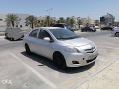 Toyota yaris 1.5 (model : 2010) for sale 0