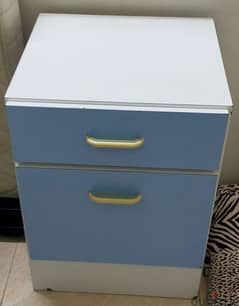 chest of drawers 20bd. 0