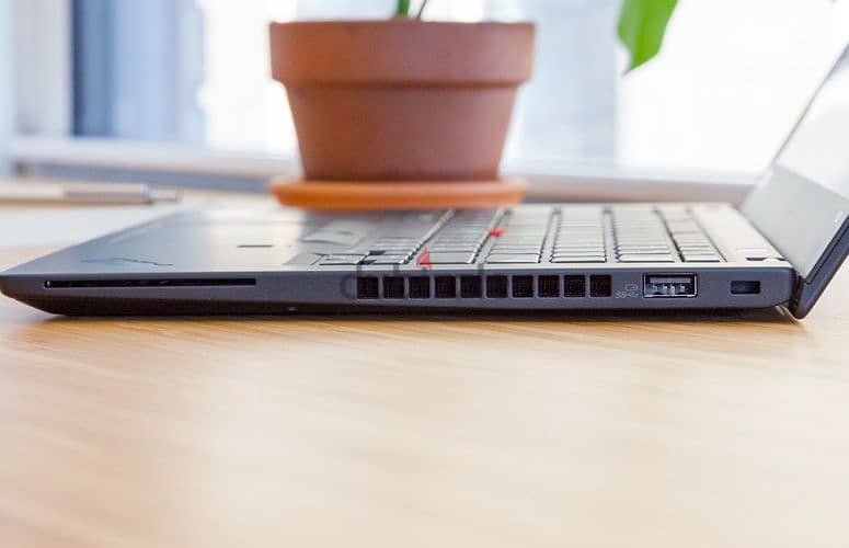 Lenovo ThinkPad X280 i7 8Th Gen Ram 8Gb SSD256GB 12.5 5