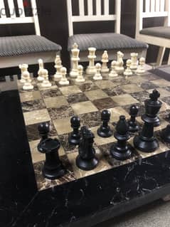 Marble Chess Board 40x40cm - طاولة شطرنج رخام