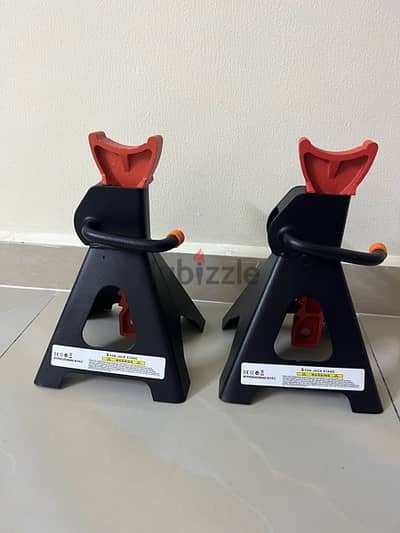 car jack stand 3ton jeep and small cars 2pcs 15 bd new