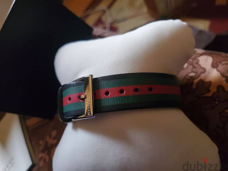 Gucci Watch worn once 3