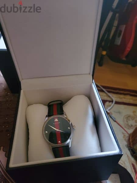 Gucci Watch worn once 6