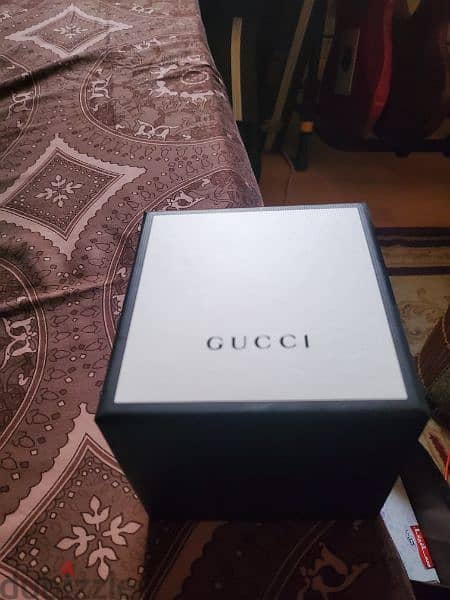 Gucci Watch worn once 8