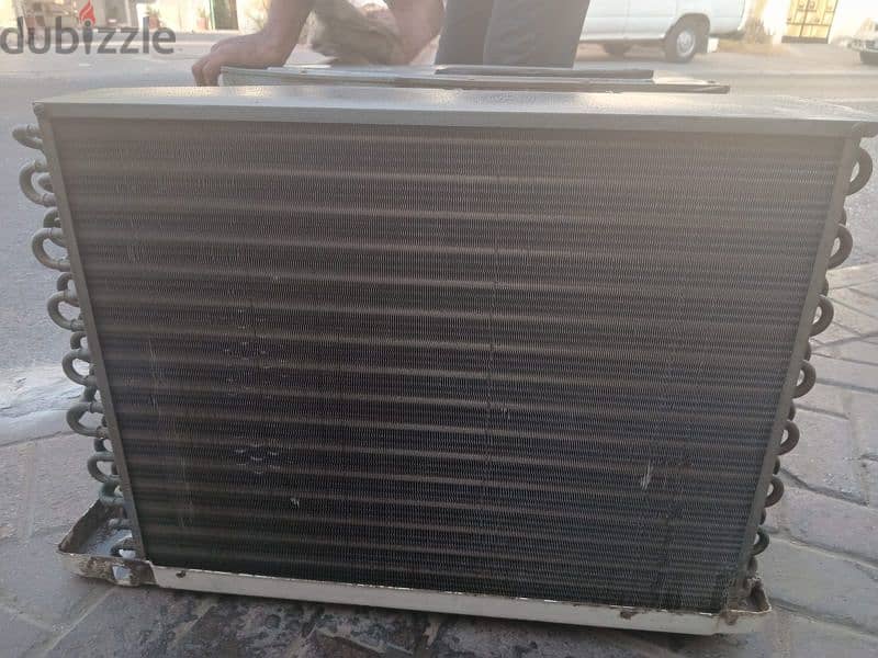2 ton pearl AC for sale good condition 1