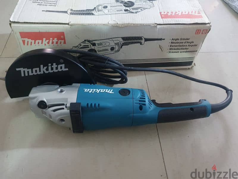 Brand New Makita Angle Grinder GA9020 230mm (9") for Sale 0