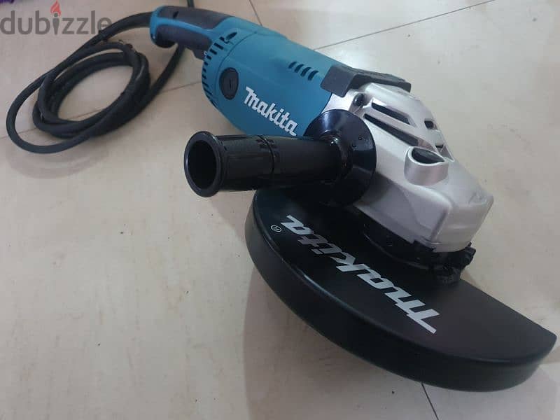 Brand New Makita Angle Grinder GA9020 230mm (9") for Sale 5