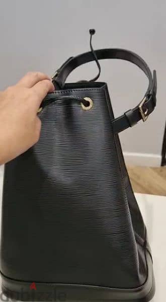 Louis Vuitton noe Black in epi leather, very good condition w