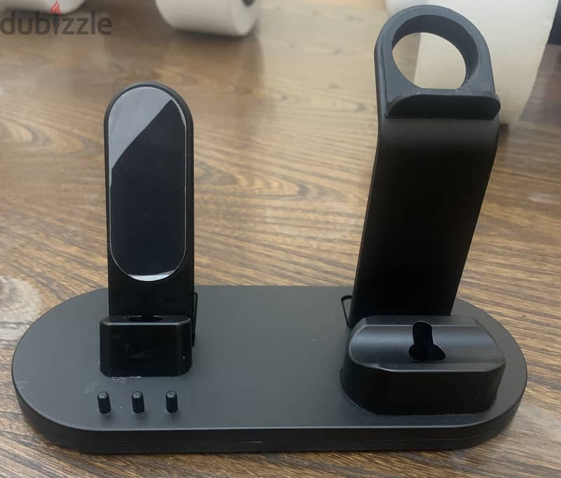 IPHONE, APPLE WATCH & AIRPODS 3 in 1 stand 3