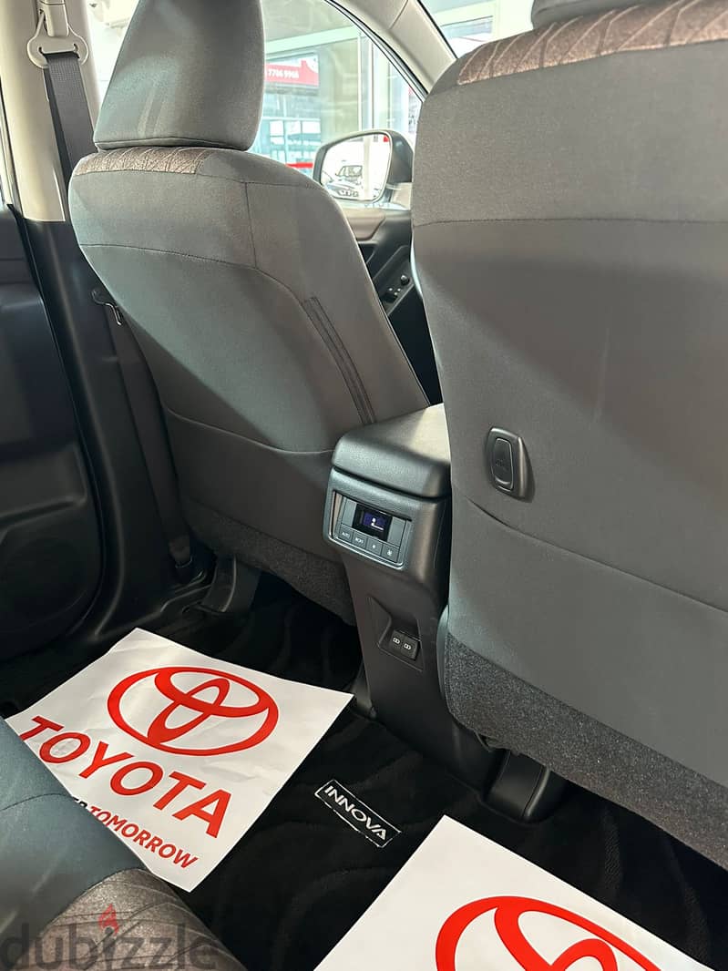 Toyota Innova 2.0L 2024 8