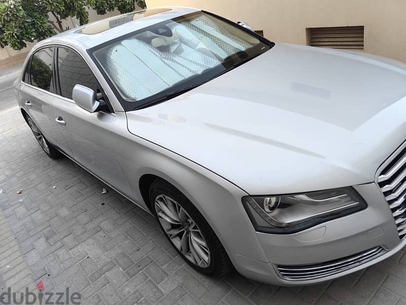 Audi  A8L  V8 4.0l twin turbo 435 HP low mileage. VERY FAST! 2