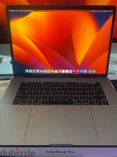 15.4” MacBook Pro with Touch Bar i7 3.9ghz 16GB 512SSD 4GB Graphics
