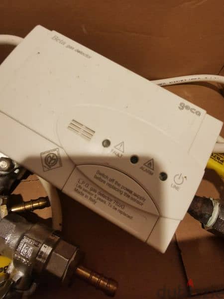 Gas Leak Detector wirh Cut-off Valve 1