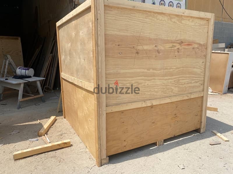 Used wooden pallets and wooden crates in very cheap price 18