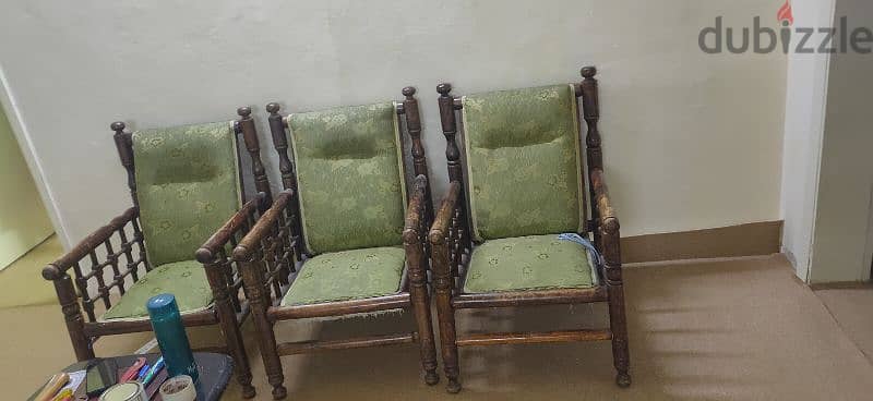 Antique deals chairs olx