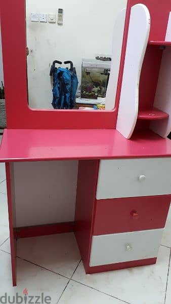 dressing table urgent for sale 0