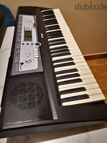 Yamaha keyboard music PSR E213 0