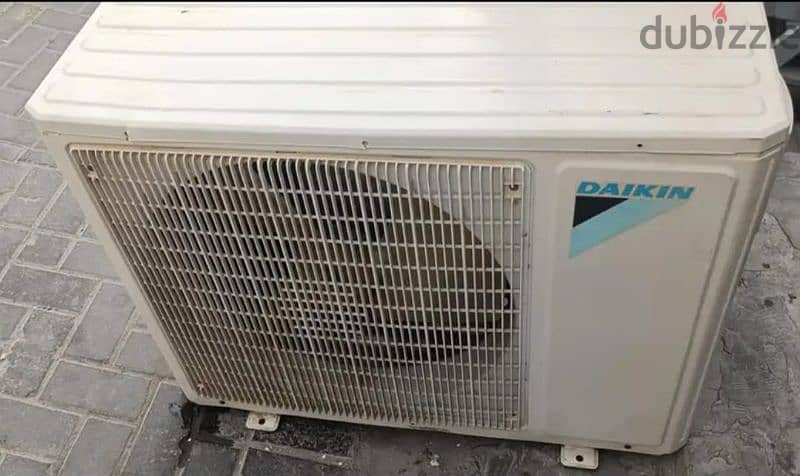 Daikin  split AC  1.5 ton for sale 0