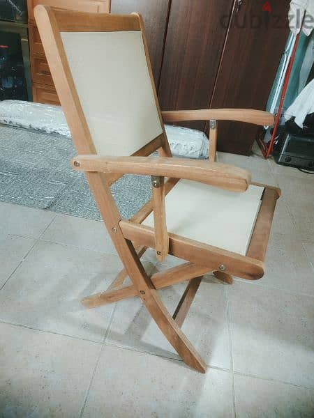 Foldable wooden chair 4