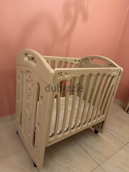 baby crib for sale - excellent condition with mattress 2