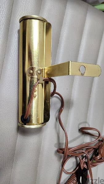 Vintage Brass Tone Painting Art Picture Frame Light Wall Mount 1