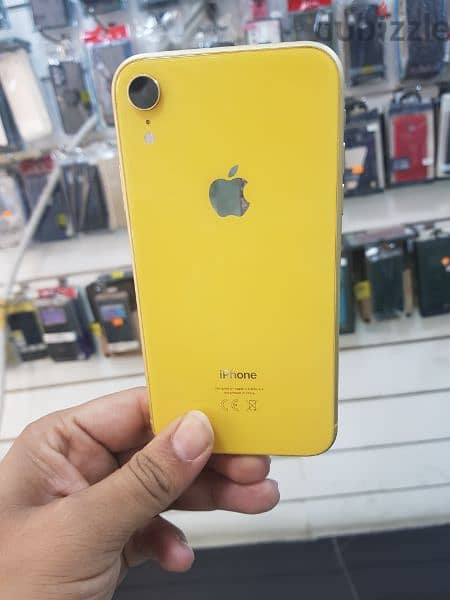 iphone XR - 128 gb -90% bettery health - Mobile Phones - 105037911