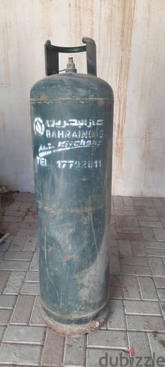Bahrain gas cylinder large