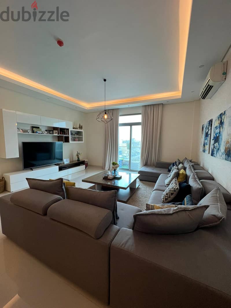 4 Bedroom apartment in Danaat Al Seef 6