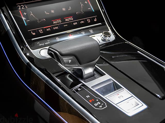 Audi A8L, 2018, Excellent condition, High options 10