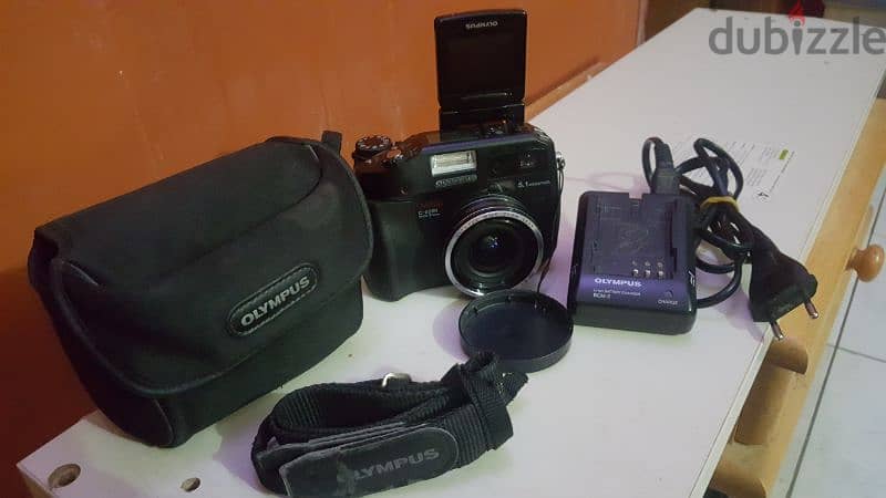 Olympus camedia c-5060 wide zoom digital camera 75 bhd only