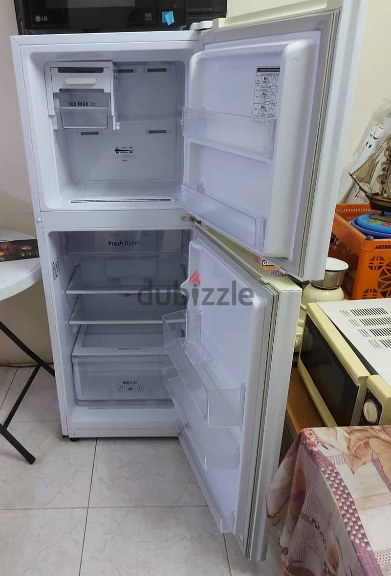 Fridge and TV for sale 0